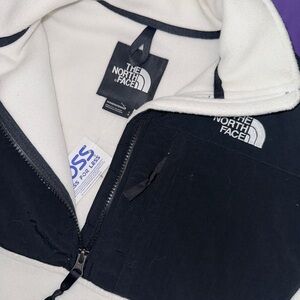 The North Face retro Black and White Zip crop jacket